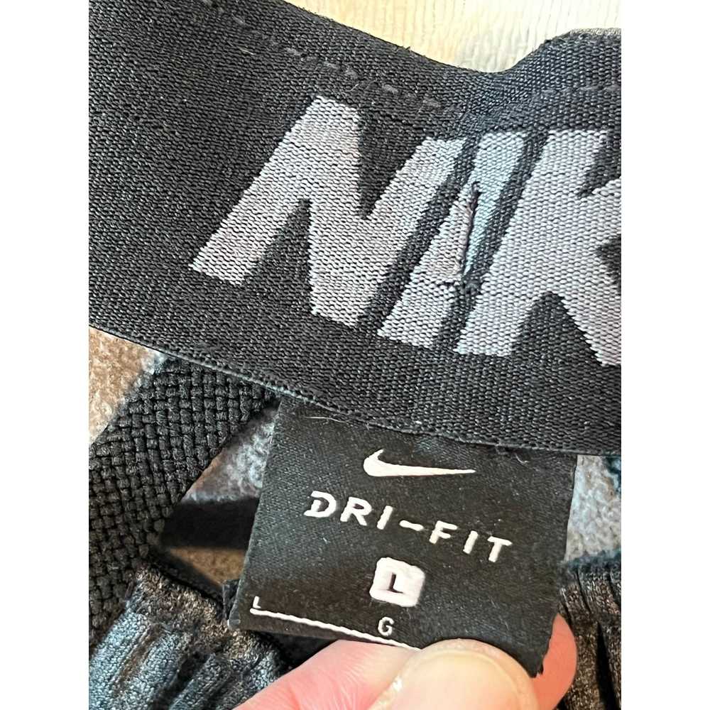 Nike Nike DriFit Training Shorts Mens L - image 3