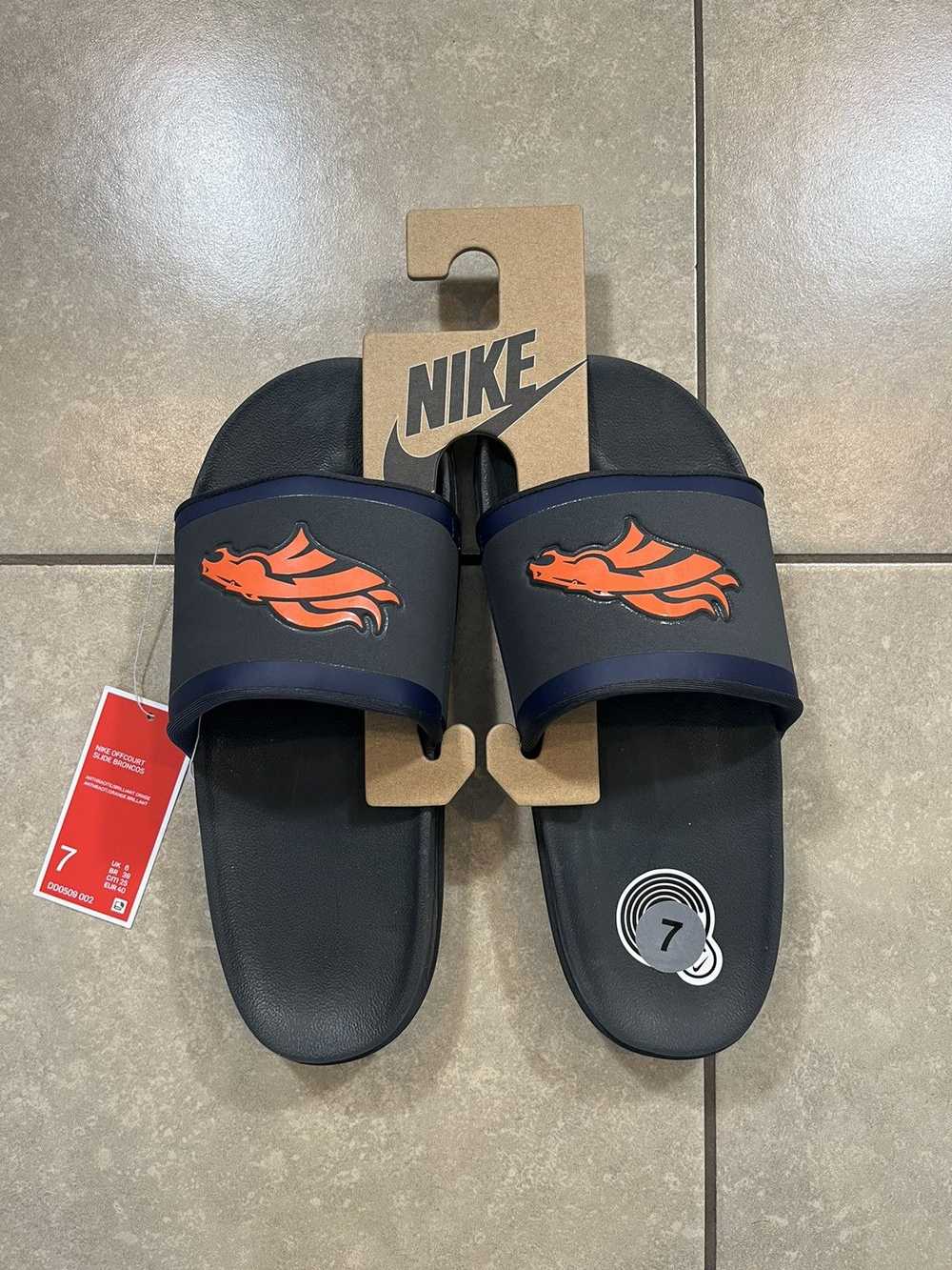 Hype × NFL × Nike Nike Denver Broncos NFL Slides - image 1