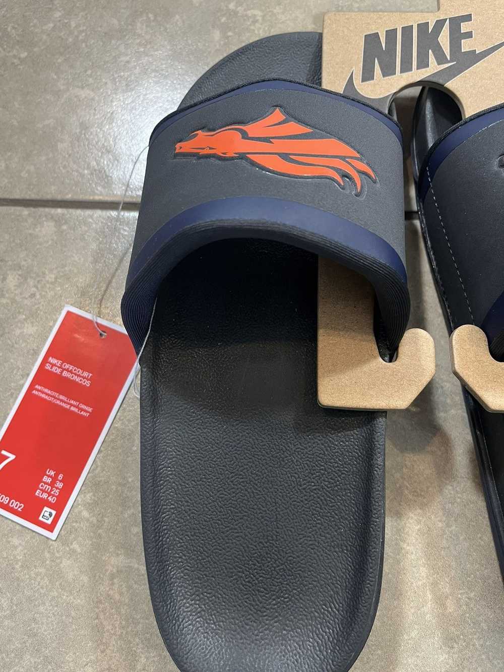 Hype × NFL × Nike Nike Denver Broncos NFL Slides - image 2