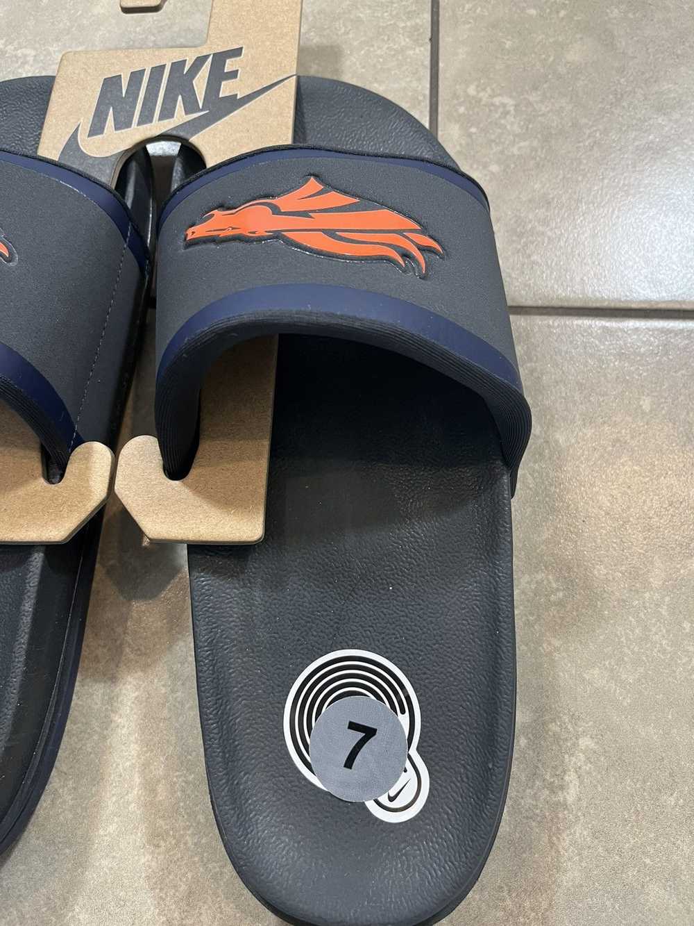 Hype × NFL × Nike Nike Denver Broncos NFL Slides - image 3