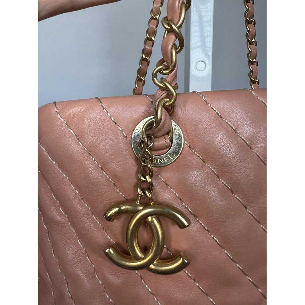 Chanel Leather tote - image 9