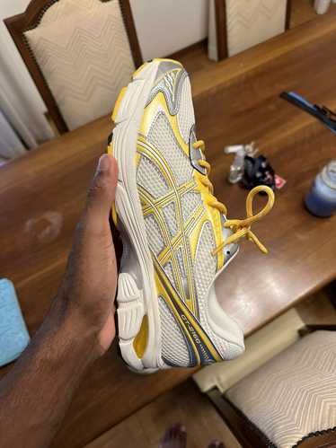 Asics × Kith Asics 2160 Kith Cream/Yellow