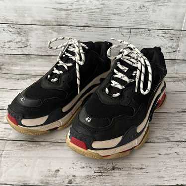 BALENCIAGA Triple S sneakers size 42 (equivalent t