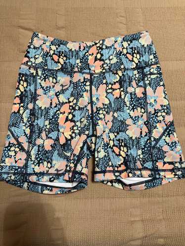 Senita Athletics MM sunset bloom baseline 5” short