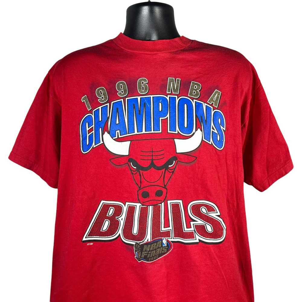 Vintage Vintage Chicago Bulls NBA Champions Tee 1… - image 2