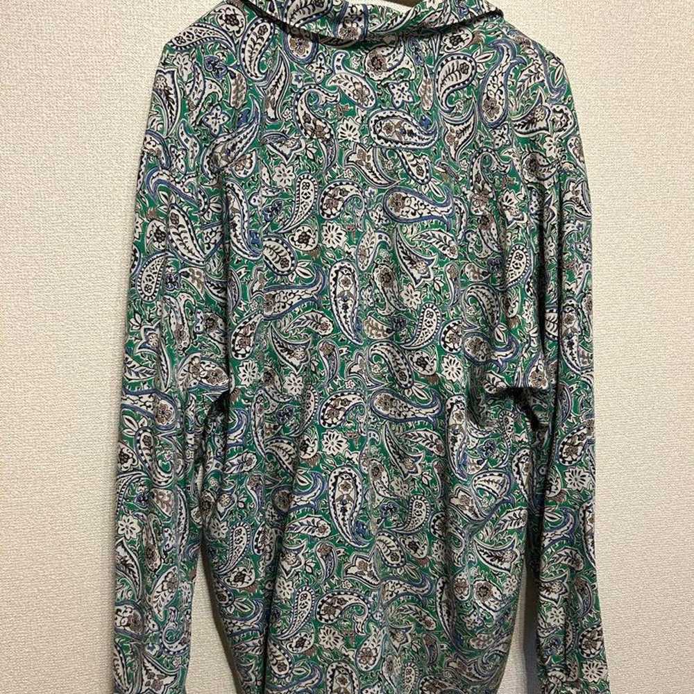 Rayon shirt with paisley pattern box silhouette. - image 2