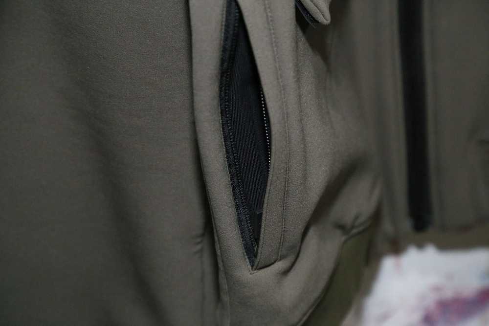 Acronym 2009 SS-J8 - image 10