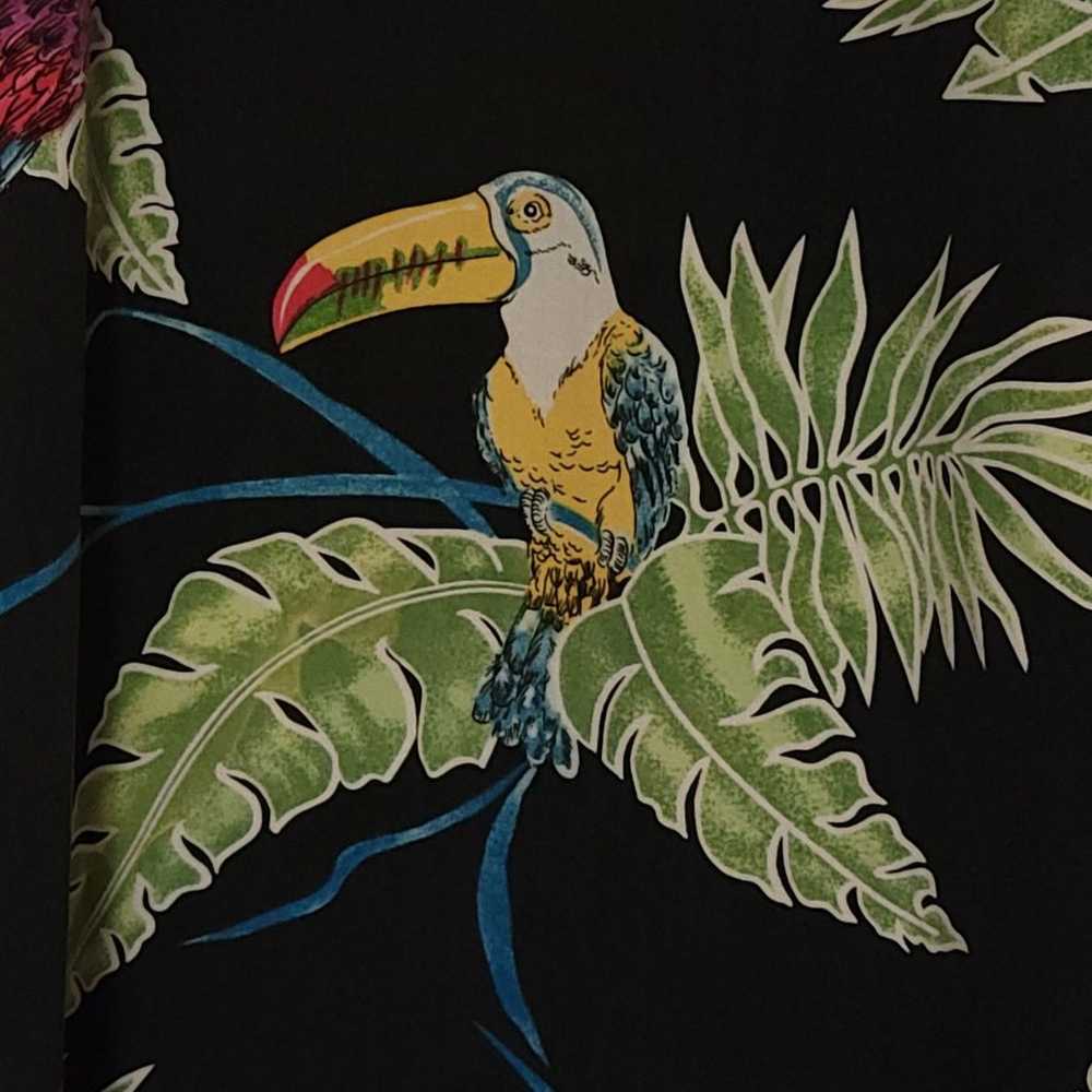 Go Barefoot Paradise Hawaiian Parrot Button Up Sh… - image 7