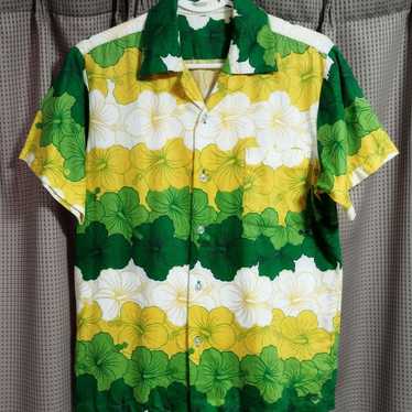 【M】Short-sleeved men's aloha shirt with hibiscus … - image 1