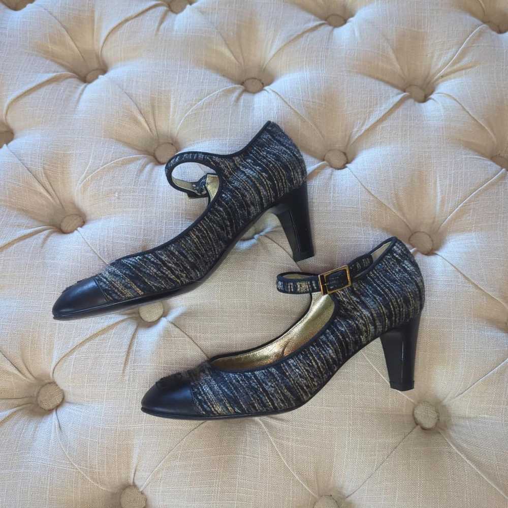 Chanel Mary Janes tweed heels - image 3