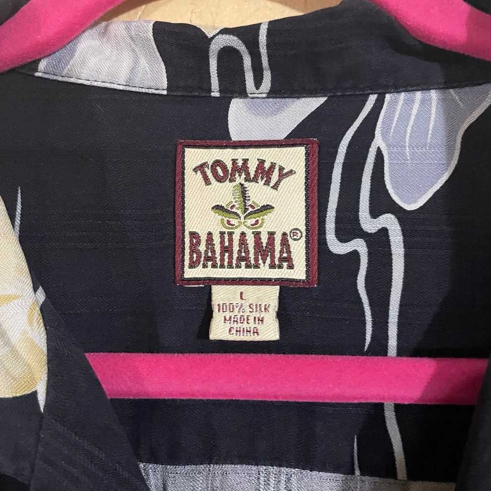 Vintage Tommy Bahama hawaiian button up shirt - image 3