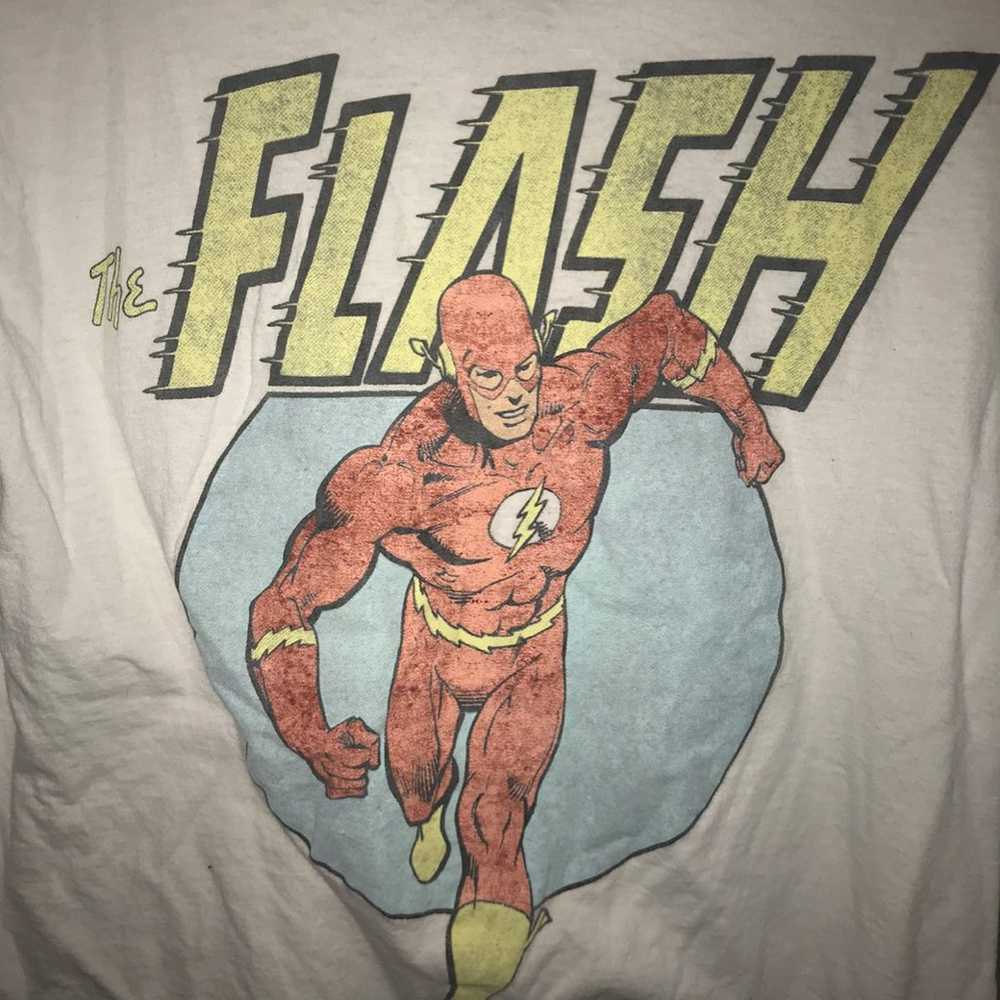 Mens vintage tshirt size small the flash - image 2