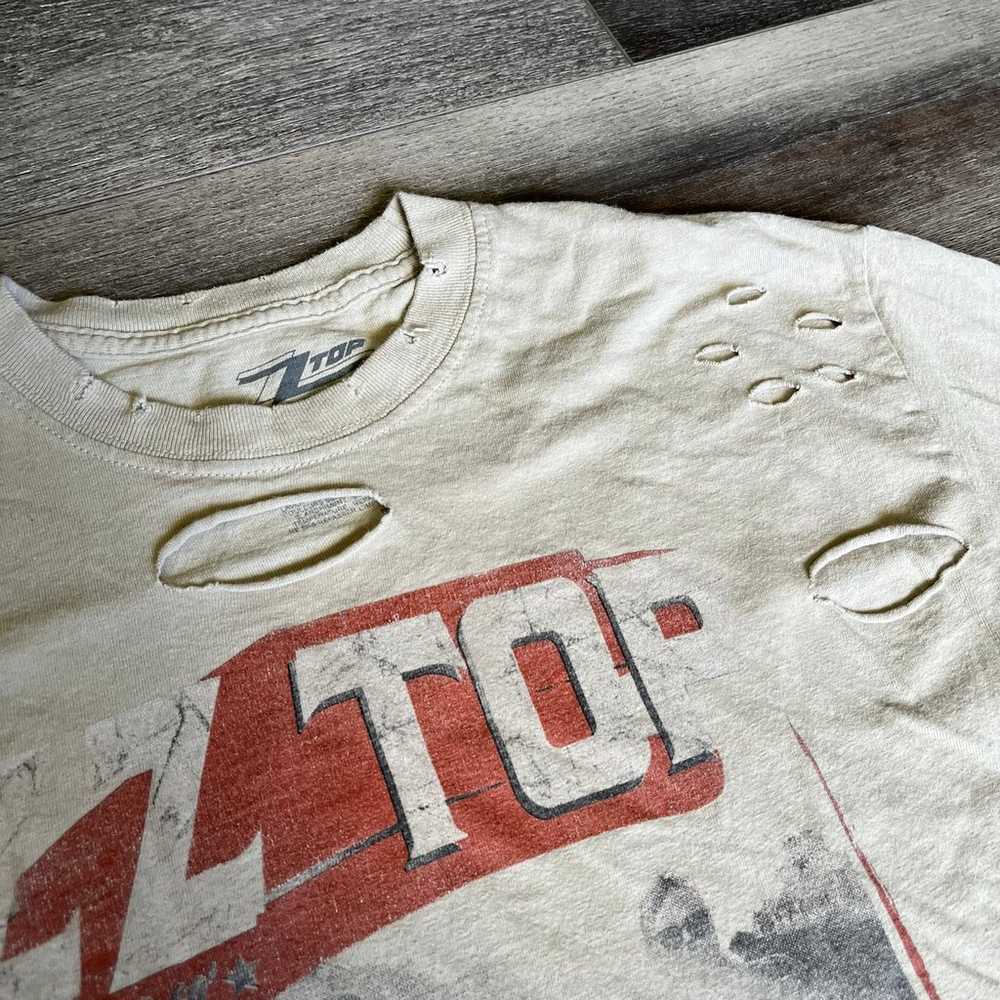 ZZ Top Tres Hombres Distressed Band Graphic T Shi… - image 3