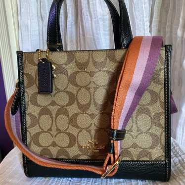 Coach Dempsey Tote 22