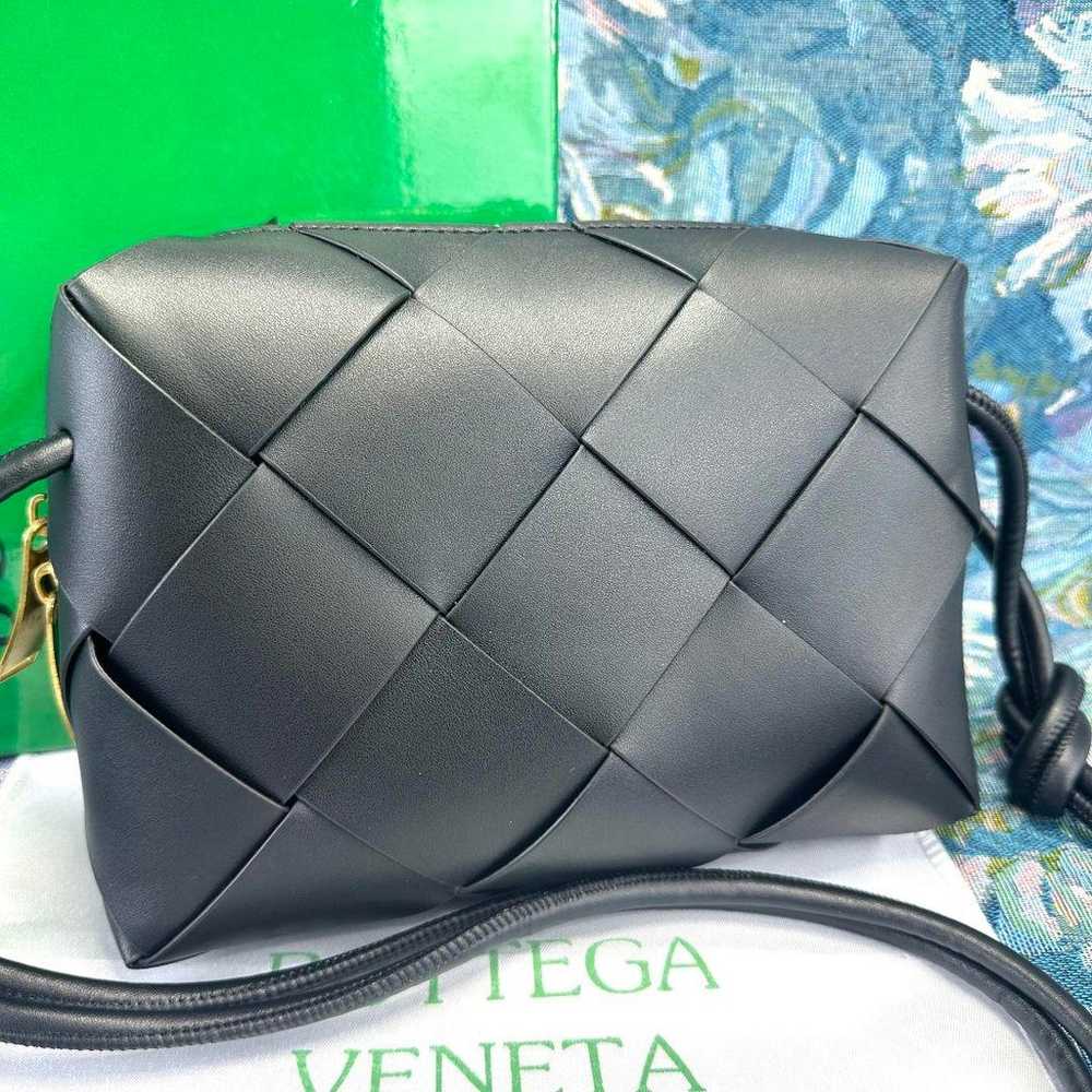 BOTTEGA VENETA stylish small cassette camera bag. - image 2