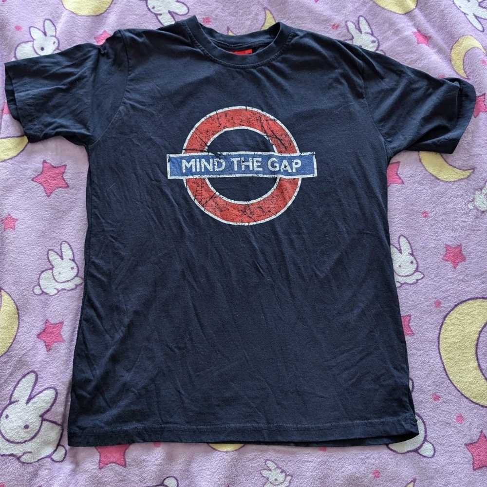 Mind the gap shirt - image 1