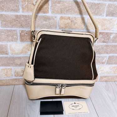 《Beautiful item》PRADA Handbag.