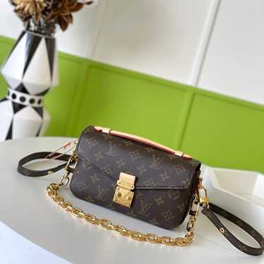 Classic Crossbody Bag - image 1