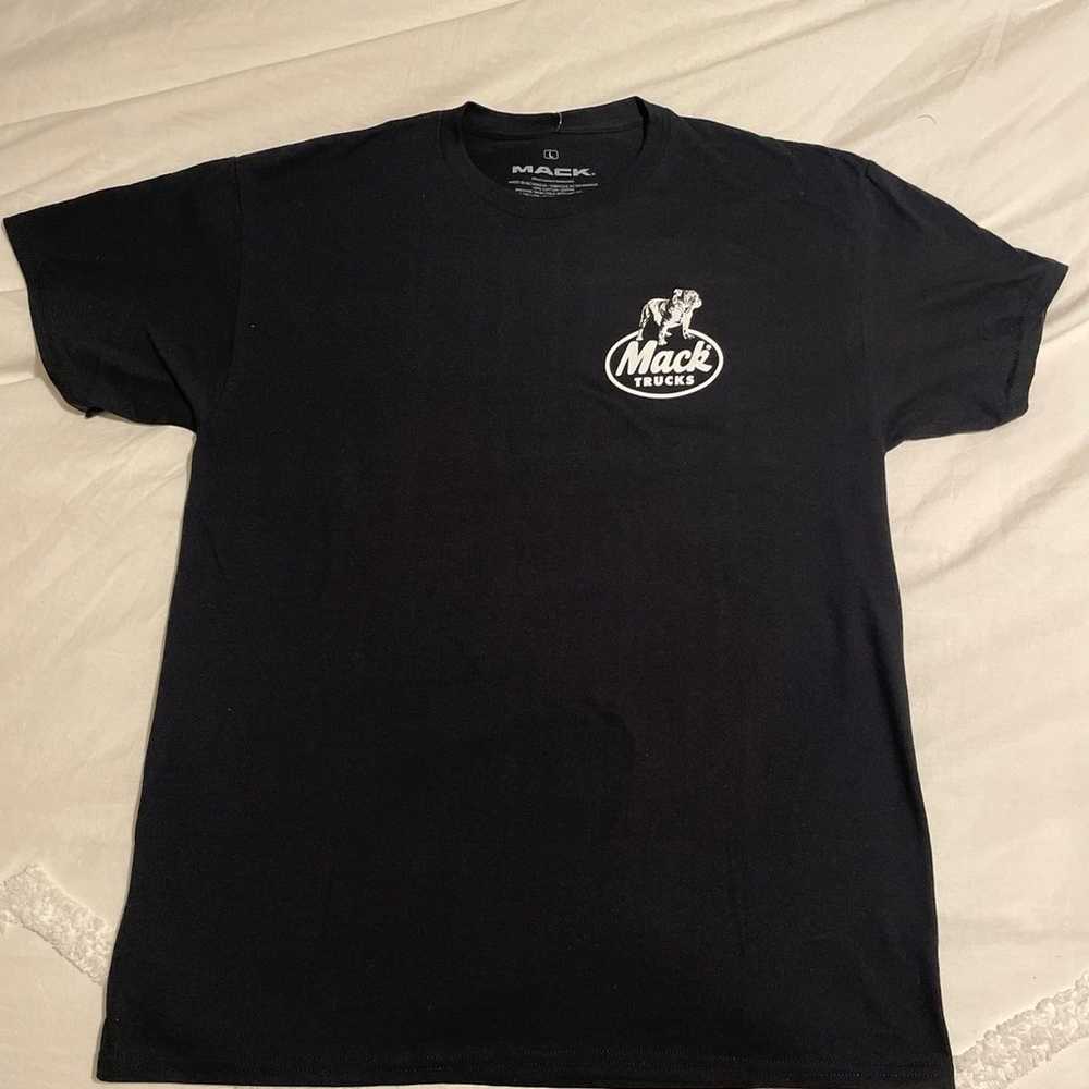 Mack Trucks tshirt large - image 2