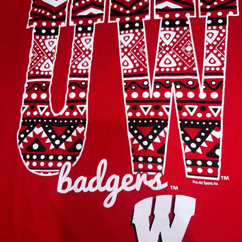 Vintage Wisconsin Badgers t-shirt - image 3