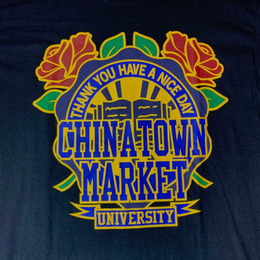 Chinatown Market streetwear shirt size large - image 2