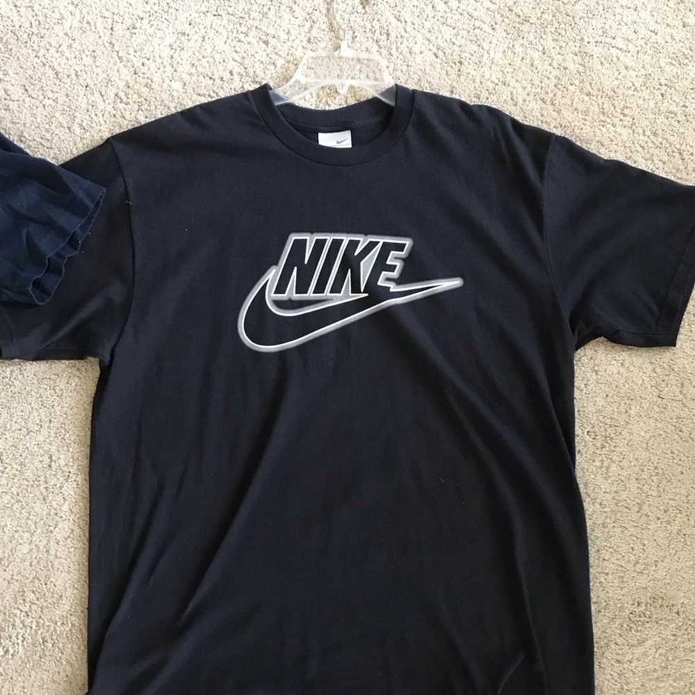 Two Men’s Nike Short Sleeve T-Shirts - Size Large - image 5