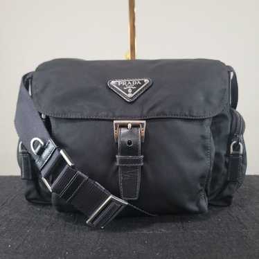 PRADA Tessuto Nylon Saffiano Small Vela Messenger