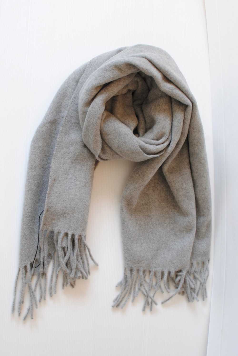 Product Details Max Mara Grey Wool Scarf - image 7