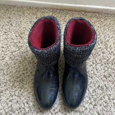 TOMMY HILFIGER 9 COMFY WOMEN’S WINTER BOOTS