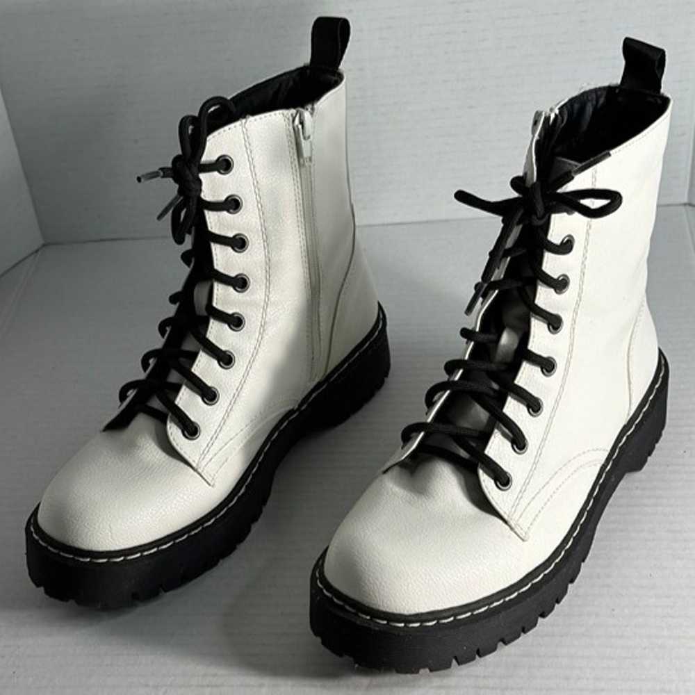 Ladies Size 7.5 White Harley, Sincerely Jules boo… - image 11