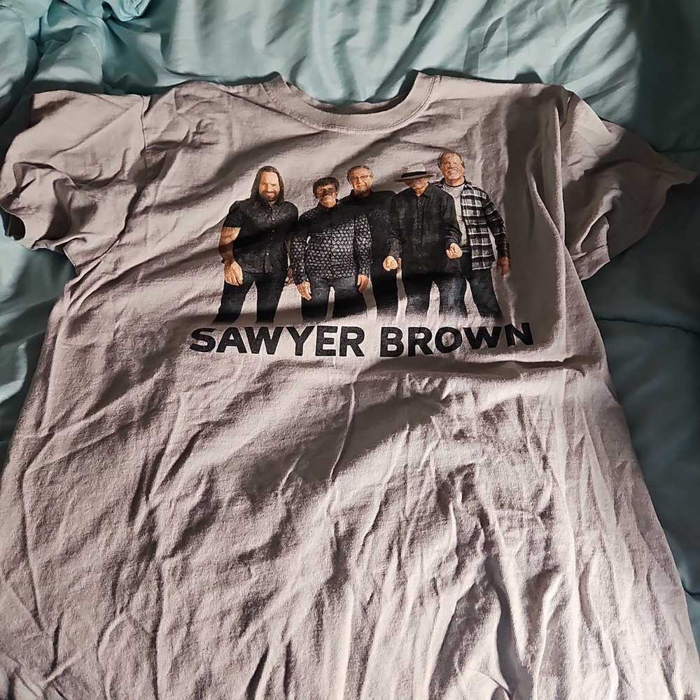 Sawyer brown tee - image 4