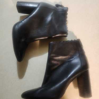 Sz 9 Coach ankle boots