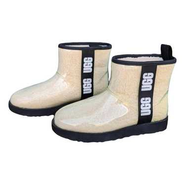 Ugg Snow boots