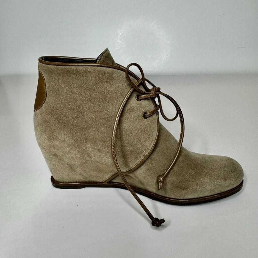 Stuart Weitzman Kalahari Tan Taupe Suede Wedge Bo… - image 7