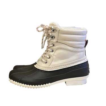 Tommy Hilfiger Woman Rochelle 2  Duck Boot Size 7M