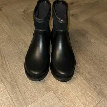 ugg rain boots size 7