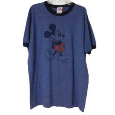 Vintage 90s Disney Mickey Mouse t-shirt. Like new.