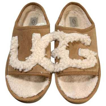 UGG Women's Chestnut Slide Size 6 - image 1