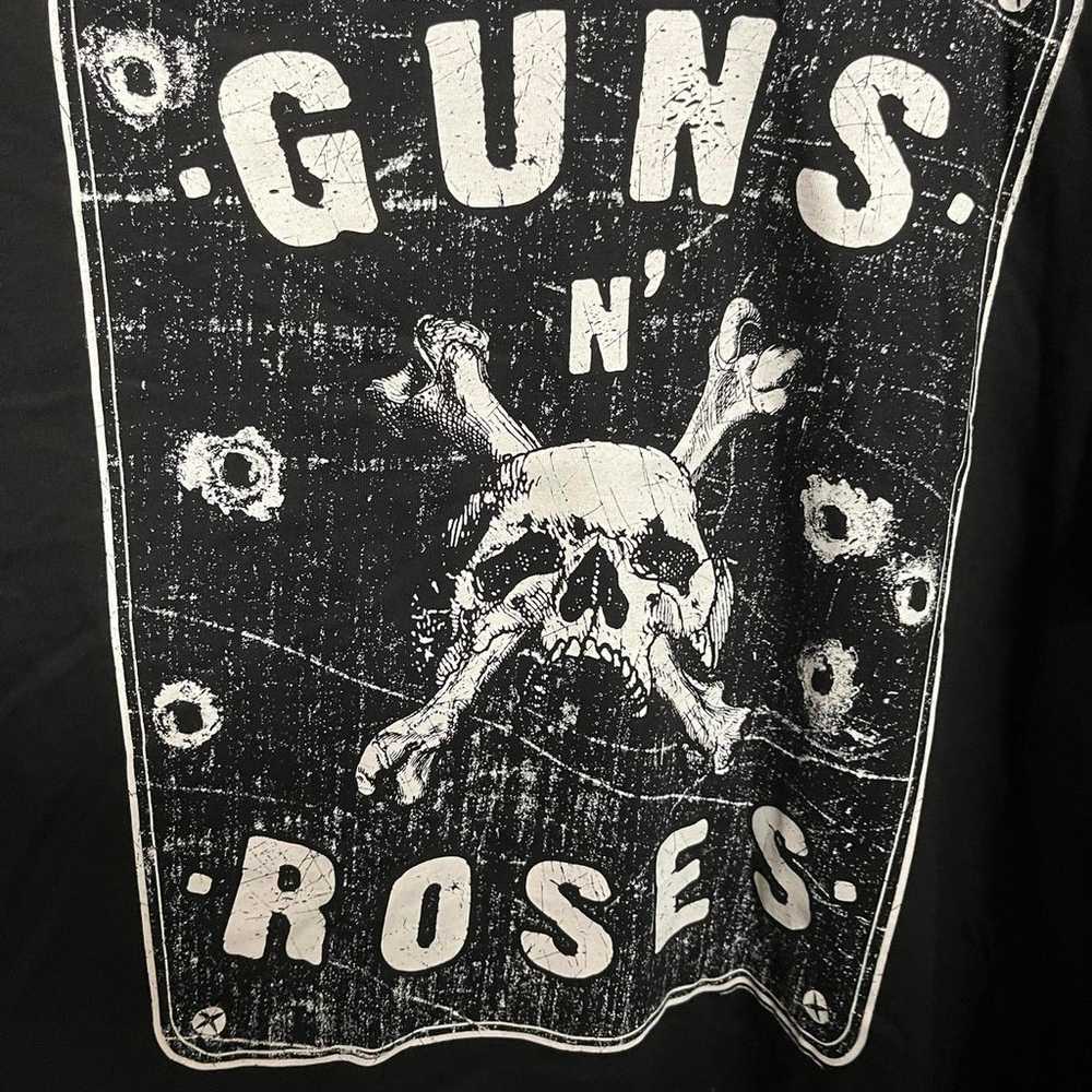 Guns n Roses Road Sign T-shirt Guns and Roses 201… - image 3