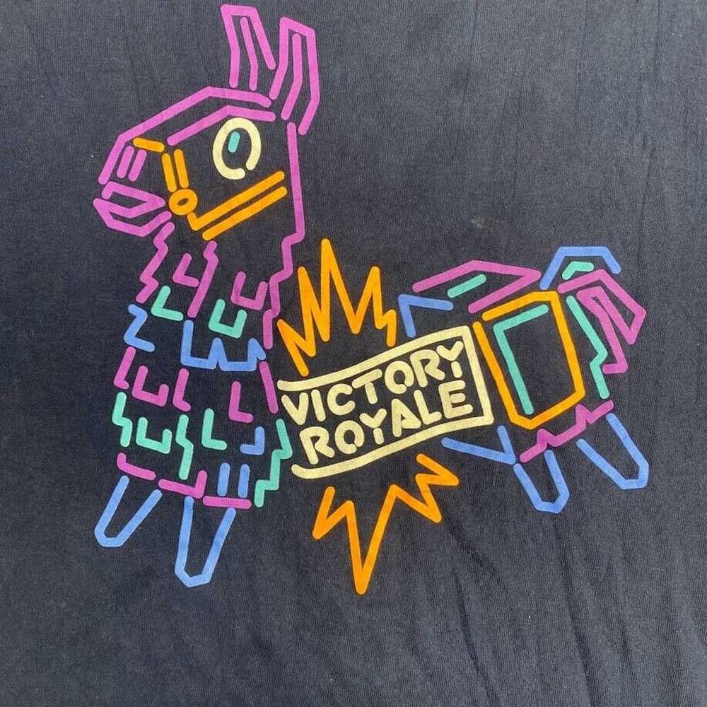 Fortnite Llama Victory Royale Graphic Tee Thrifte… - image 4