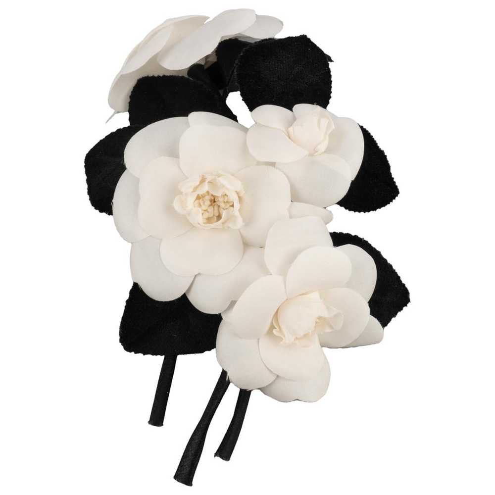 Chanel Camélia pin & brooche - image 1