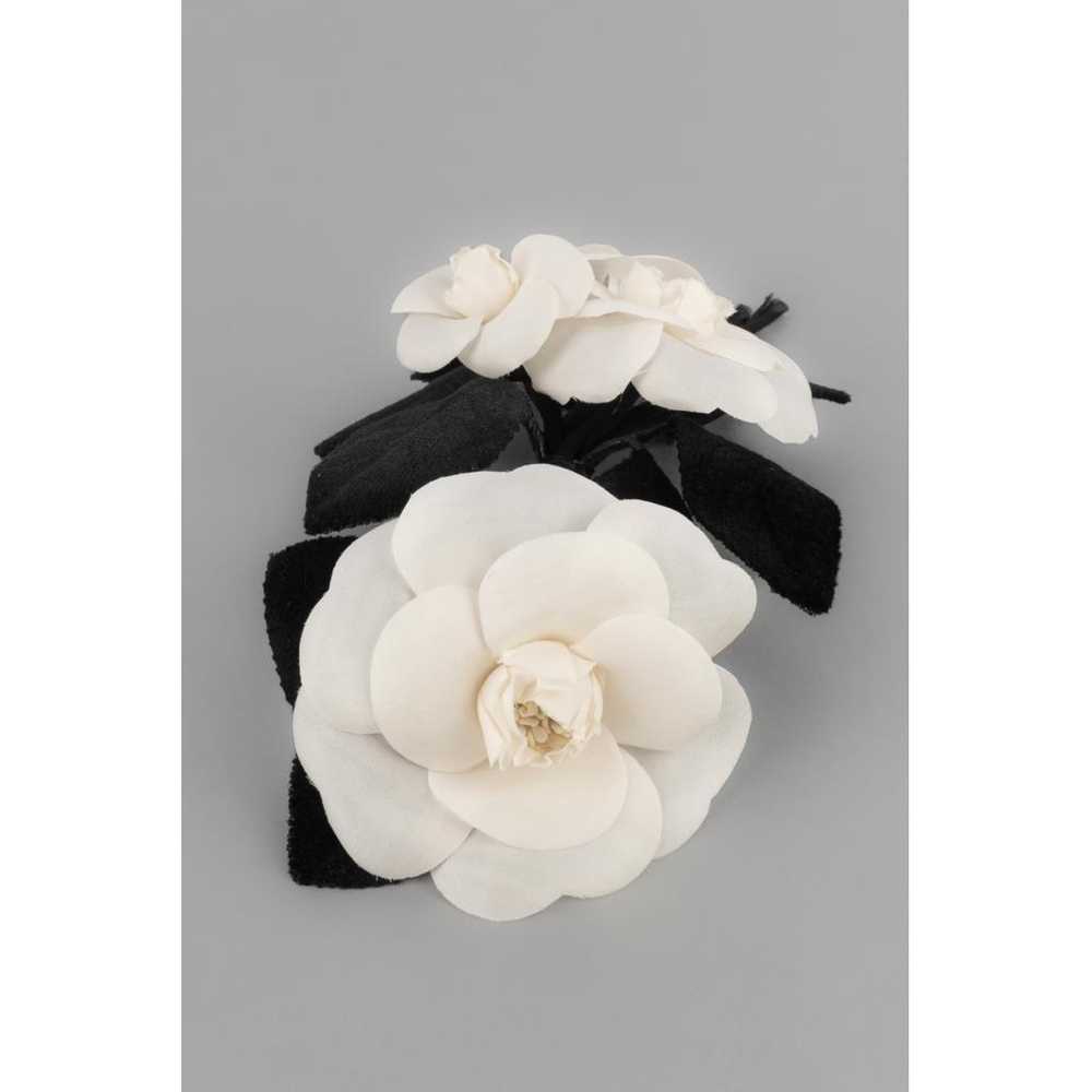 Chanel Camélia pin & brooche - image 5