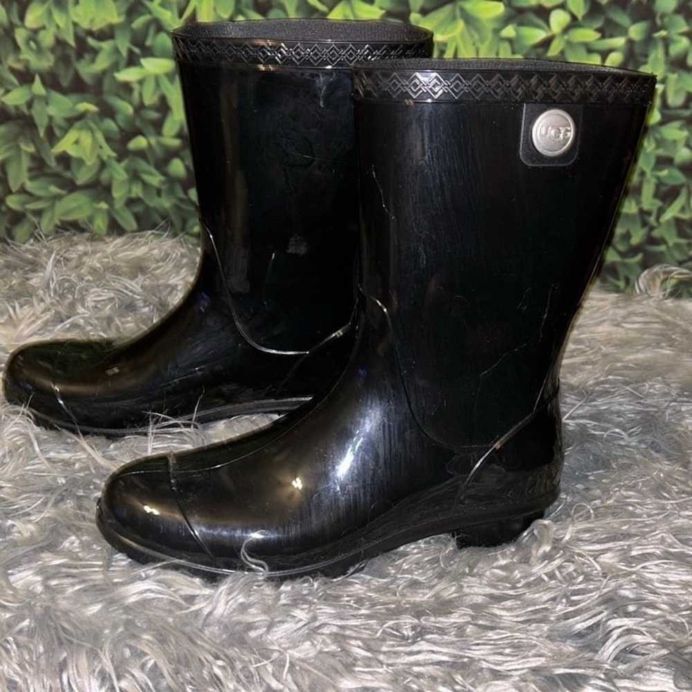 UGG Shaye Glossed Rain Boots size 9 Black EUC W/ … - image 3