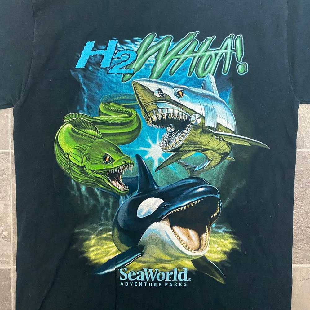 Mens vintage sea world adventure parks H2woah big… - image 3