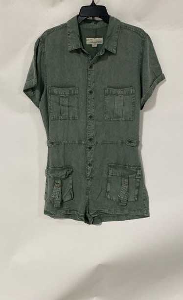 NWT Vintage Havana Womens Soft Olive Green Button 