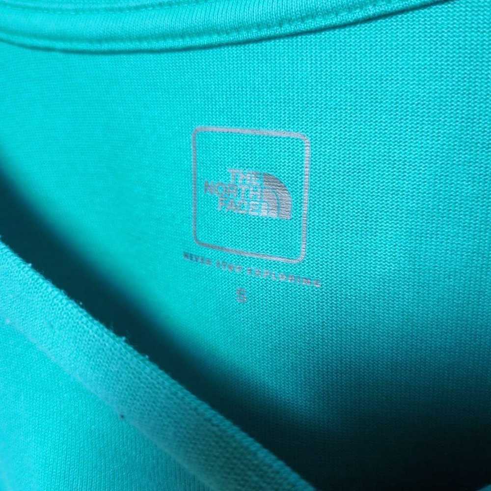 【642】The North Face Short Sleeve Logo T-Shirt - S… - image 4