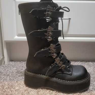 Demonia Emily-322 Platform Boots