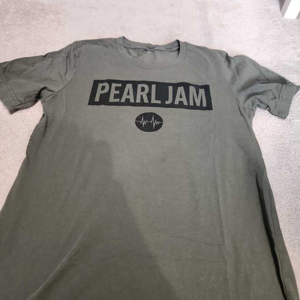 Pearl Jam 2022 tour tshirt - image 1