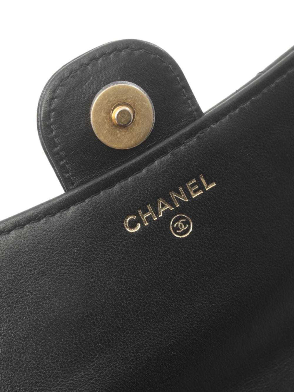 CHANEL Pre-Owned 2021-2022 diamond-quilted should… - image 4