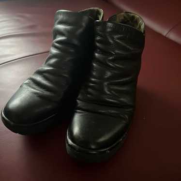 FLY leather boots